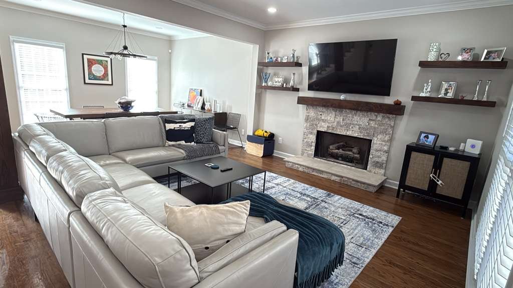 bd318adc-c85c-493a-a064-613622291742